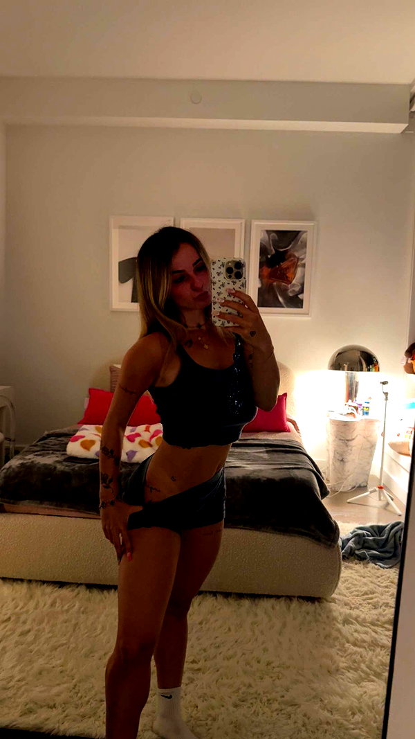kaitlyn_krems snapchat image archive image
