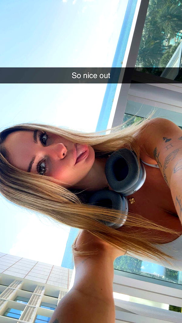 kaitlyn_krems snapchat image archive image