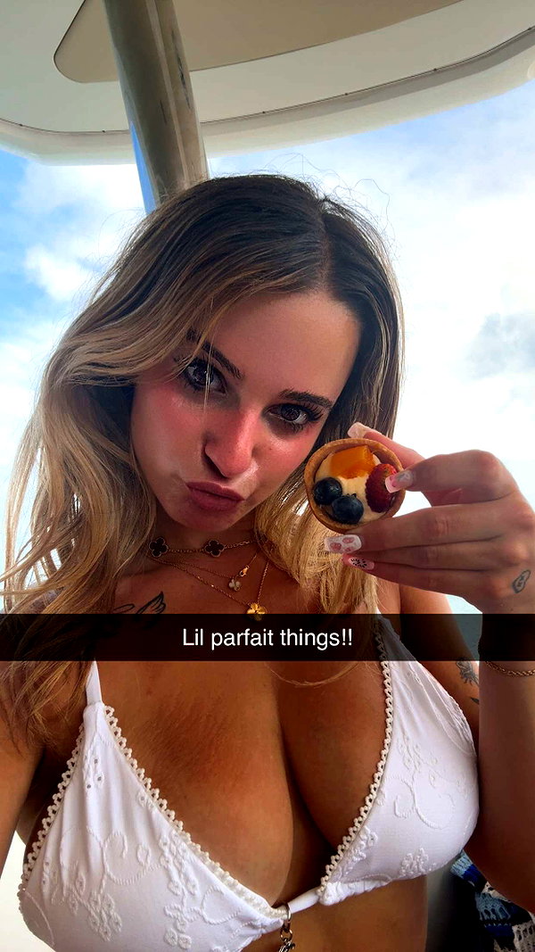 kaitlyn_krems snapchat image archive image