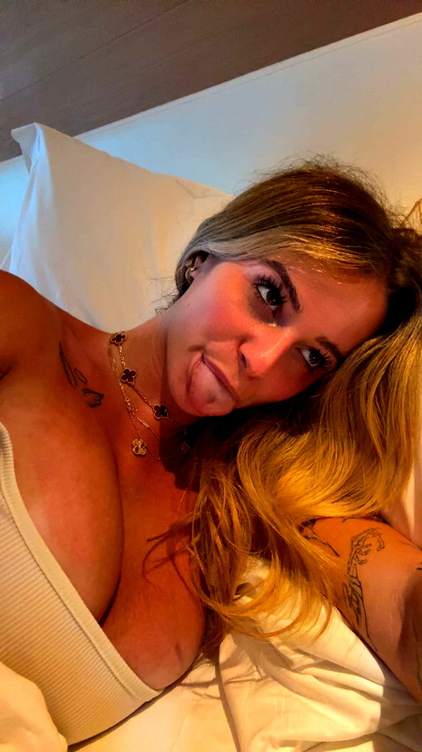 kaitlyn_krems snapchat image archive image