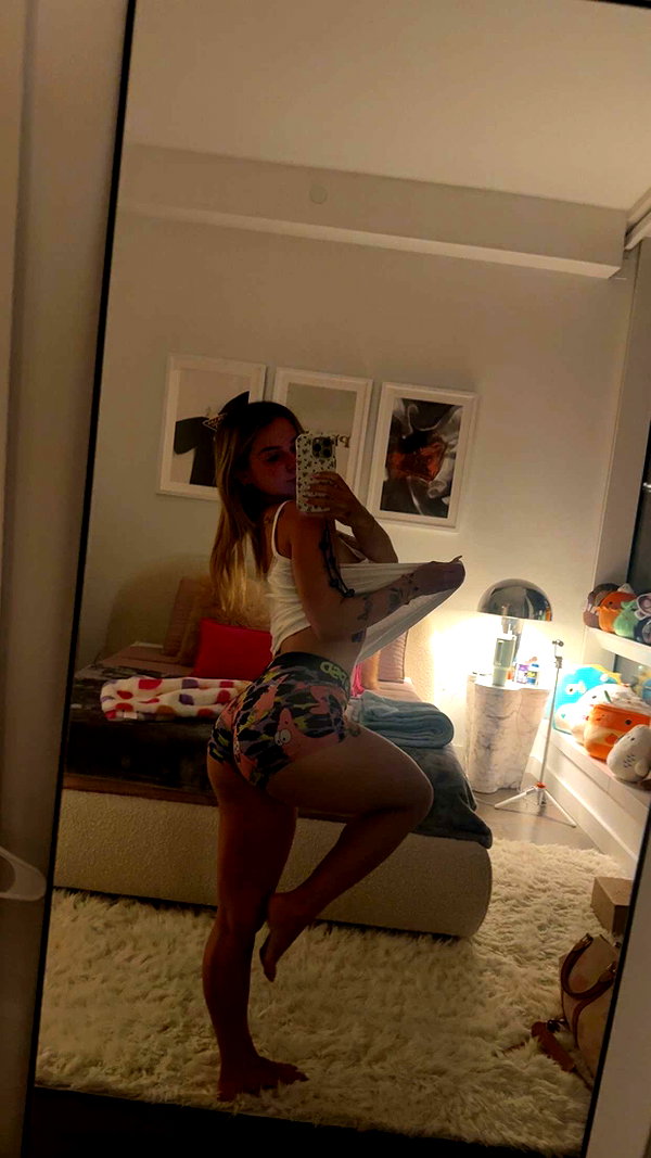 kaitlyn_krems snapchat image archive image