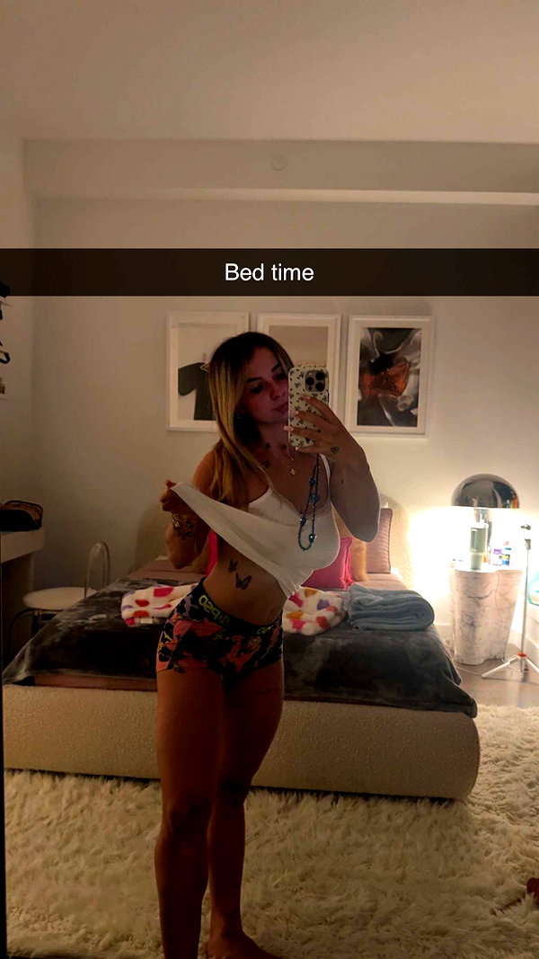 kaitlyn_krems snapchat image archive image