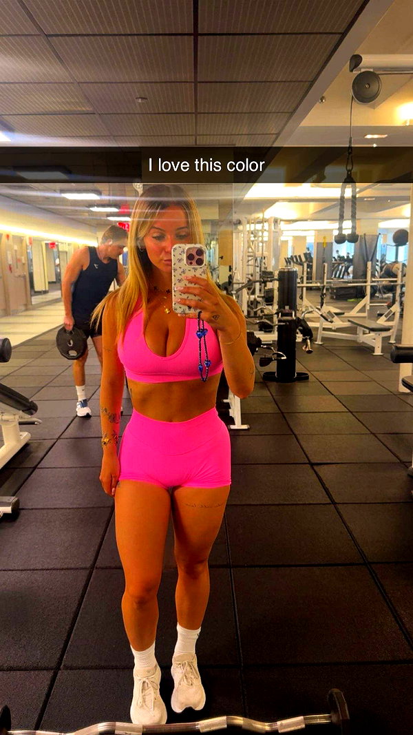kaitlyn_krems snapchat image archive image