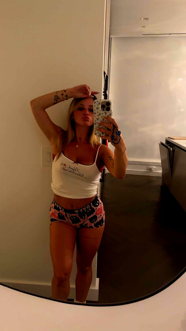 kaitlyn_krems snapchat image archive image