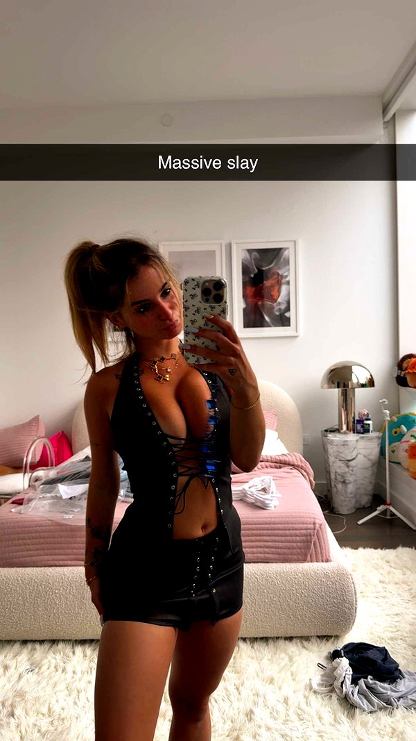 kaitlyn_krems snapchat image archive image