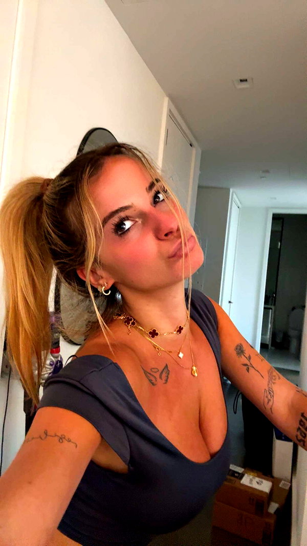 kaitlyn_krems snapchat image archive image