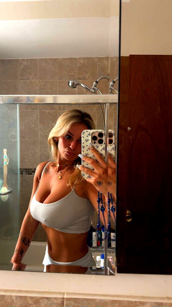 kaitlyn_krems snapchat image archive image