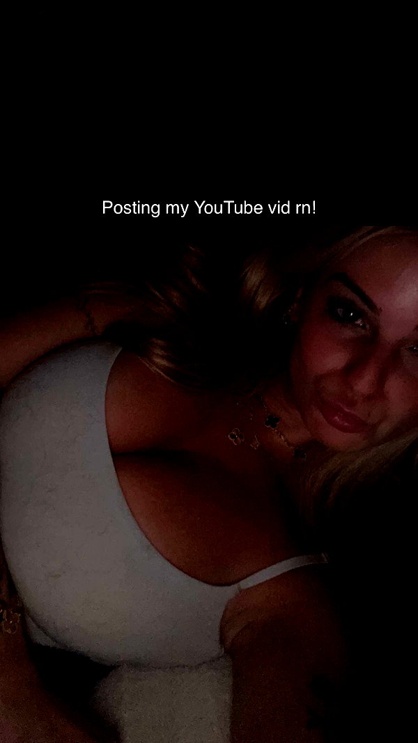 kaitlyn_krems snapchat image archive image