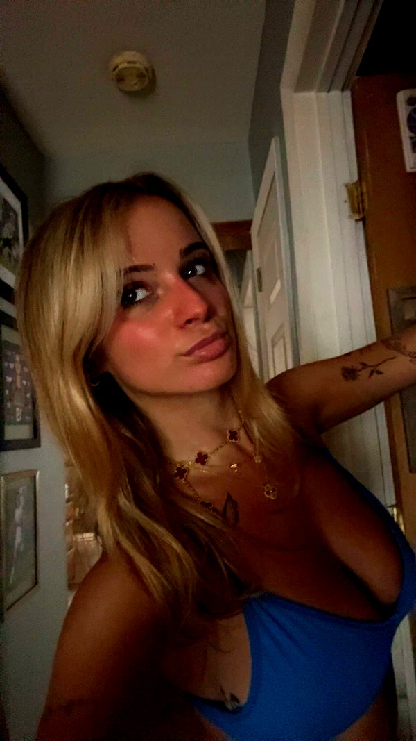 kaitlyn_krems snapchat image archive image