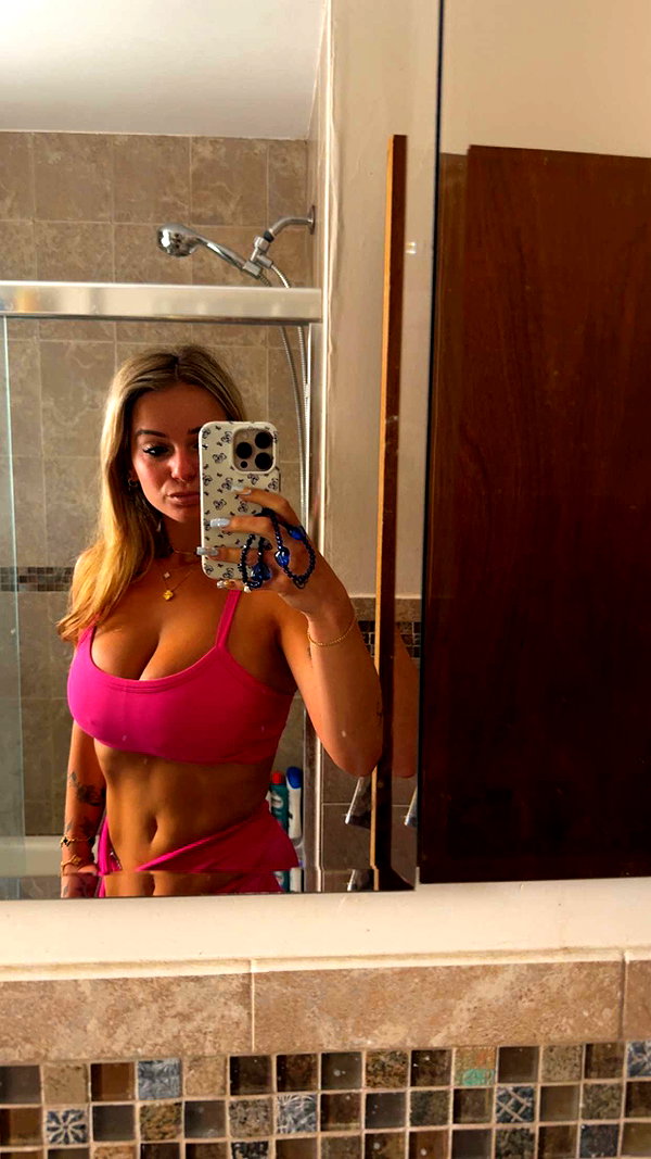 kaitlyn_krems snapchat image archive image