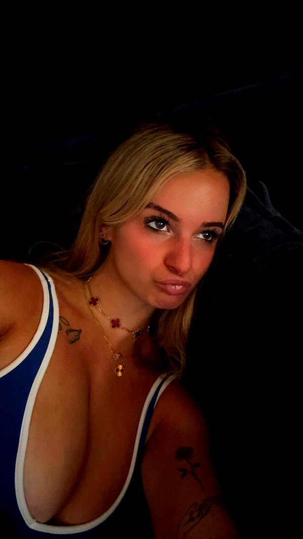 kaitlyn_krems snapchat image archive image