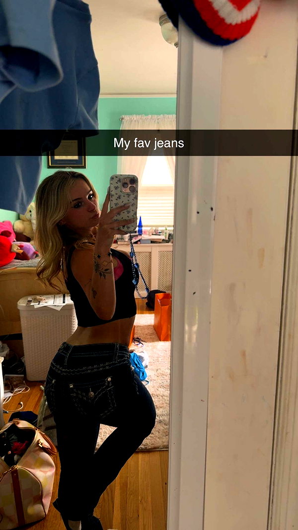 kaitlyn_krems snapchat image archive image