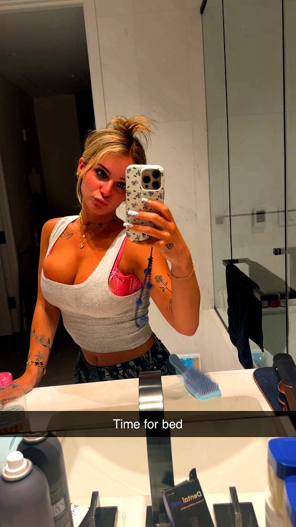 kaitlyn_krems snapchat image archive image