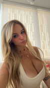 kaitlyn_krems Altpins Profile Picture