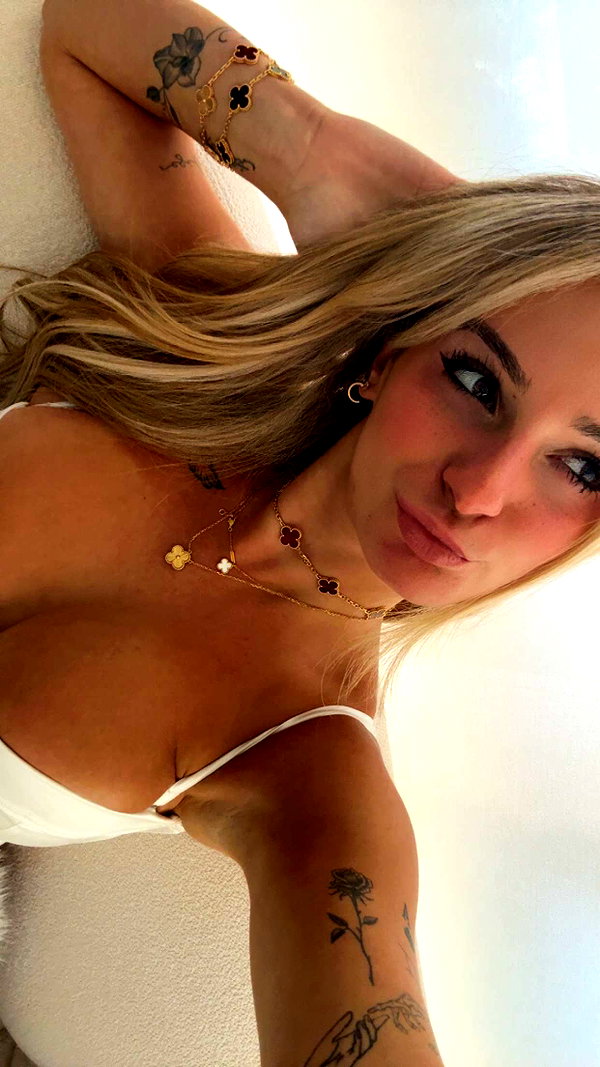 kaitlyn_krems snapchat image archive image