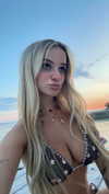 kaitlyn_krems Altpins Profile Picture