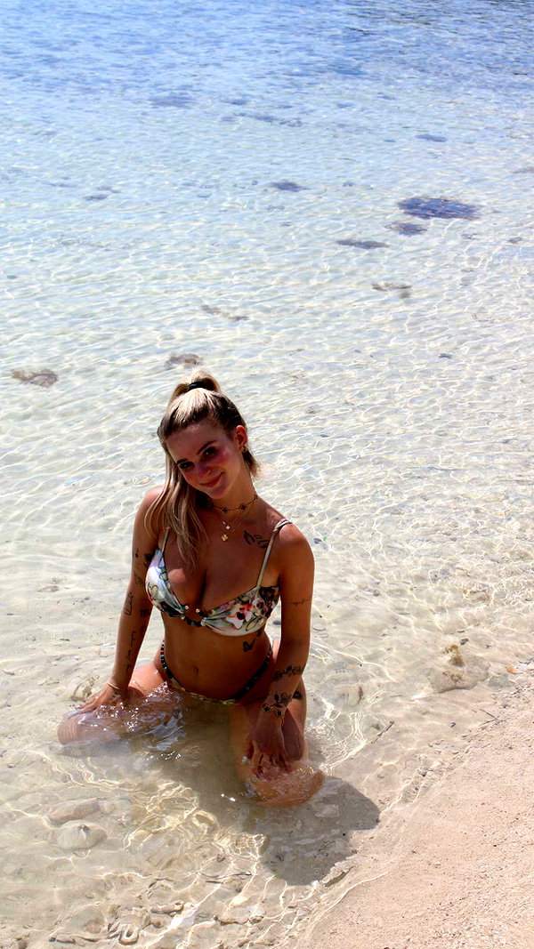 kaitlyn_krems snapchat image archive image