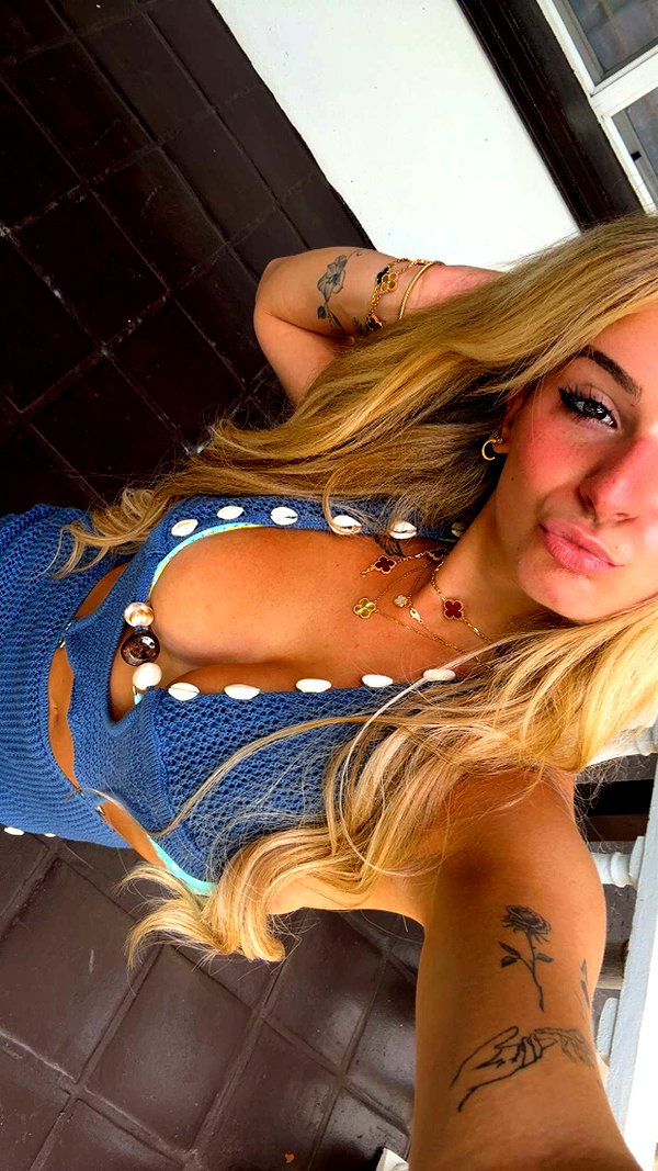 kaitlyn_krems snapchat image archive image