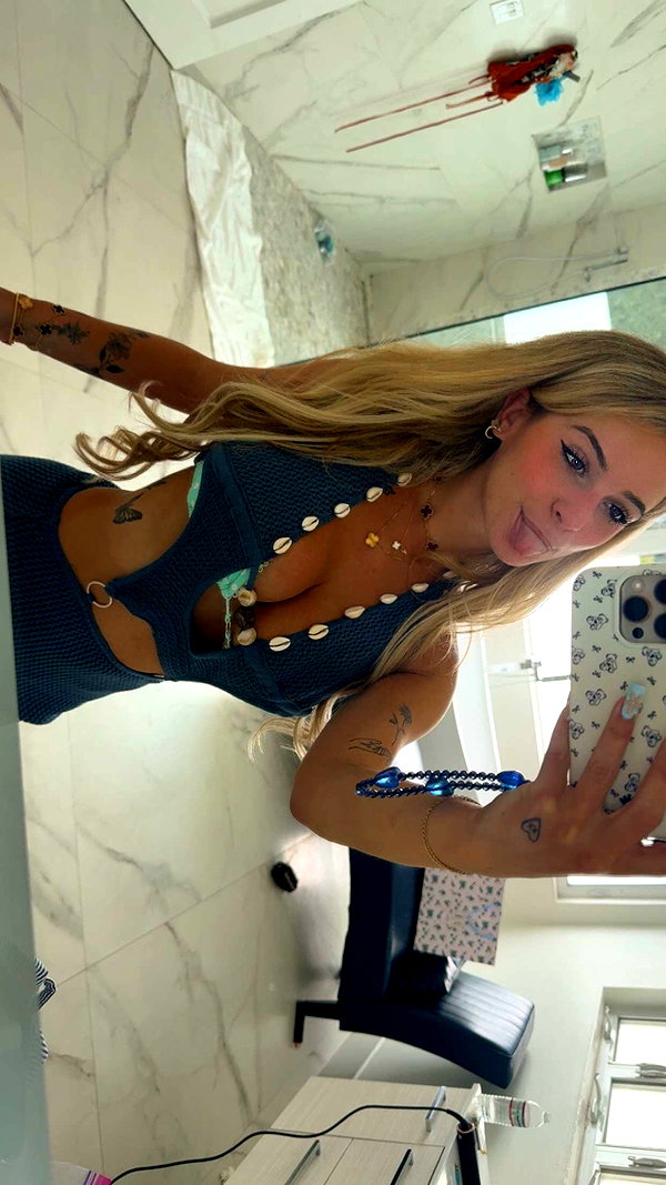 kaitlyn_krems snapchat image archive image