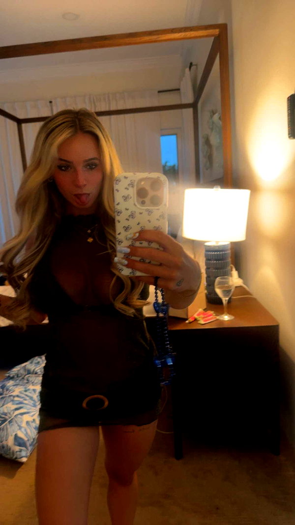 kaitlyn_krems snapchat image archive image
