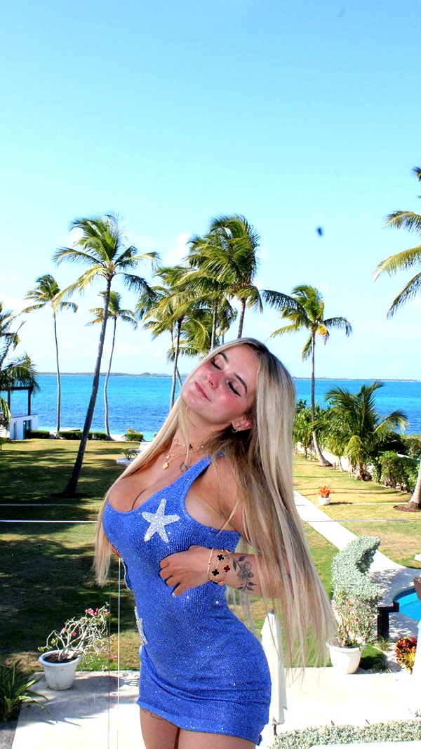 kaitlyn_krems snapchat image archive image
