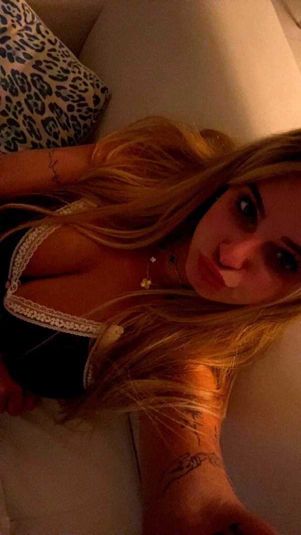 kaitlyn_krems snapchat image archive image