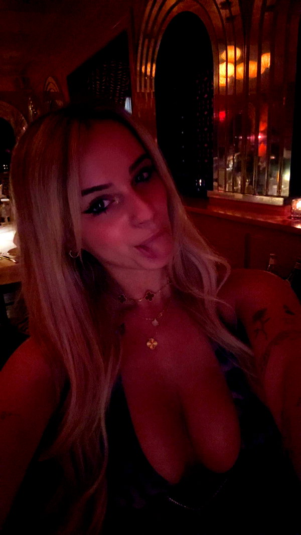 kaitlyn_krems snapchat image archive image