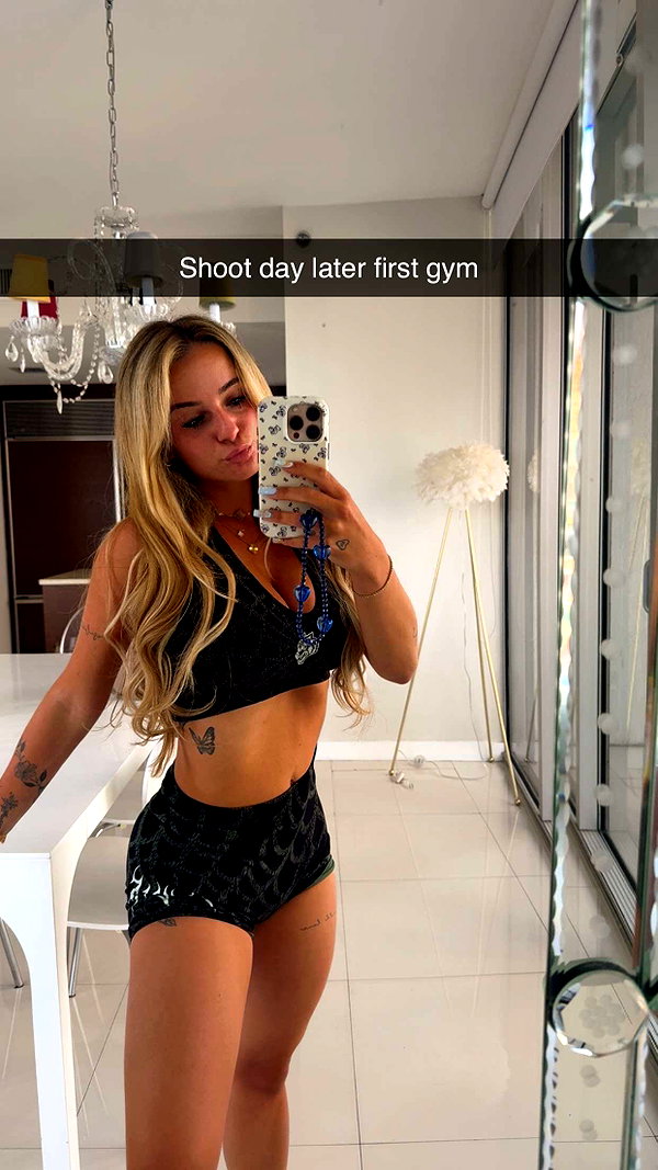 kaitlyn_krems snapchat image archive image