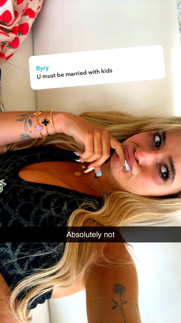 kaitlyn_krems snapchat image archive image