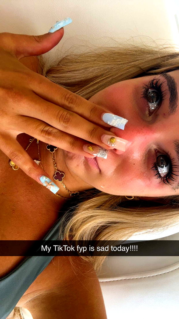 kaitlyn_krems snapchat image archive image