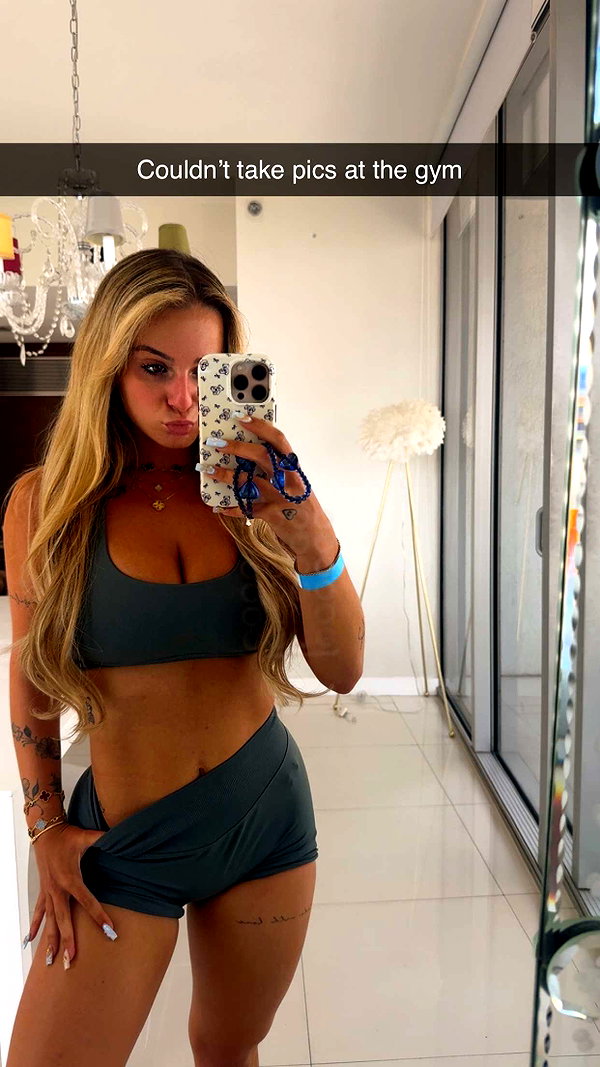 kaitlyn_krems snapchat image archive image