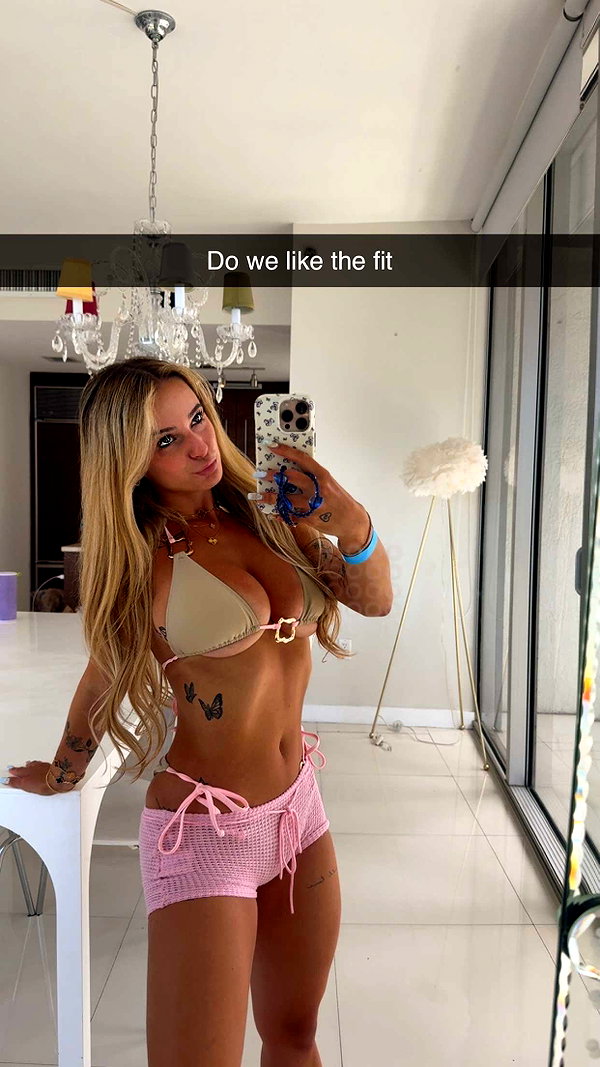 kaitlyn_krems snapchat image archive image