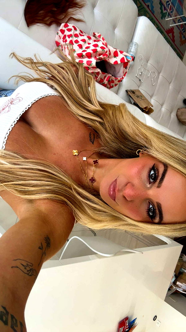 kaitlyn_krems snapchat image archive image