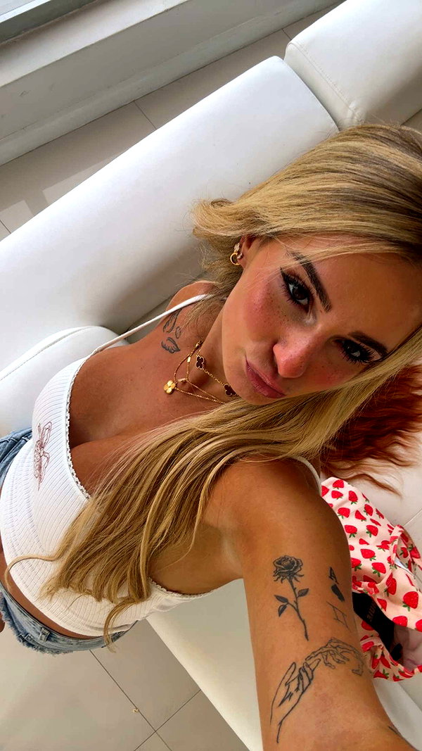 kaitlyn_krems snapchat image archive image