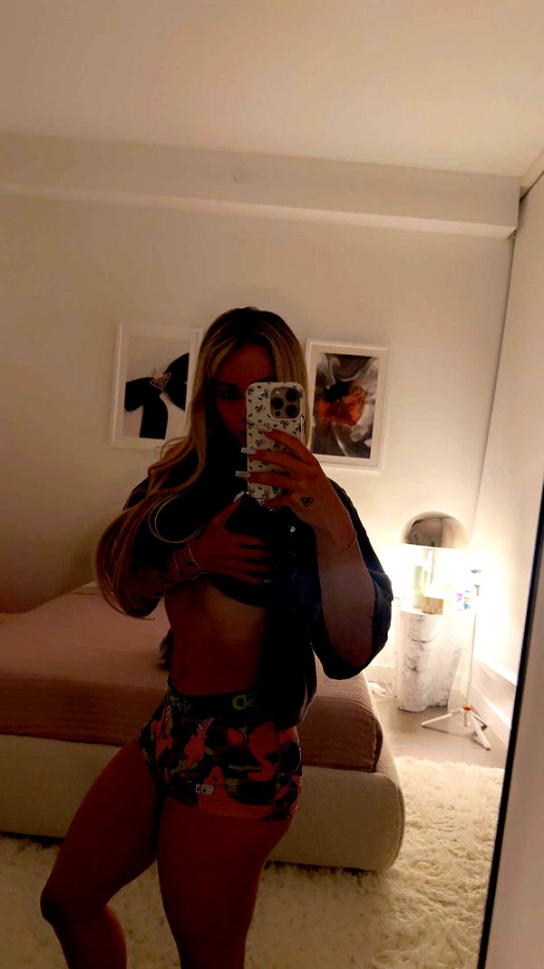 kaitlyn_krems snapchat image archive image
