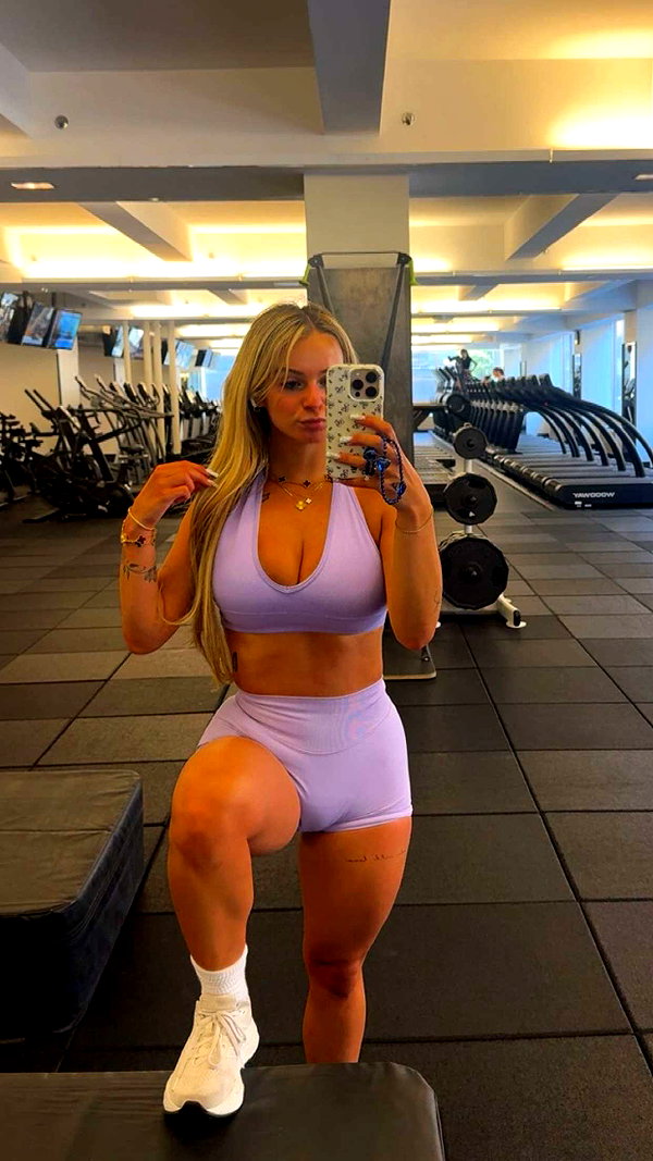 kaitlyn_krems snapchat image archive image