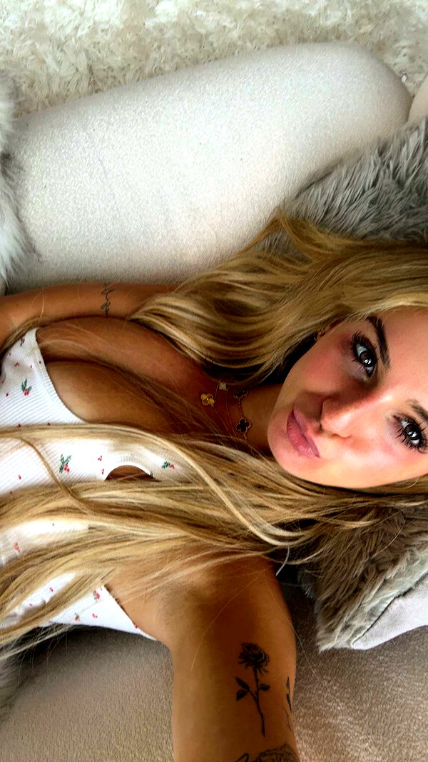kaitlyn_krems snapchat image archive image