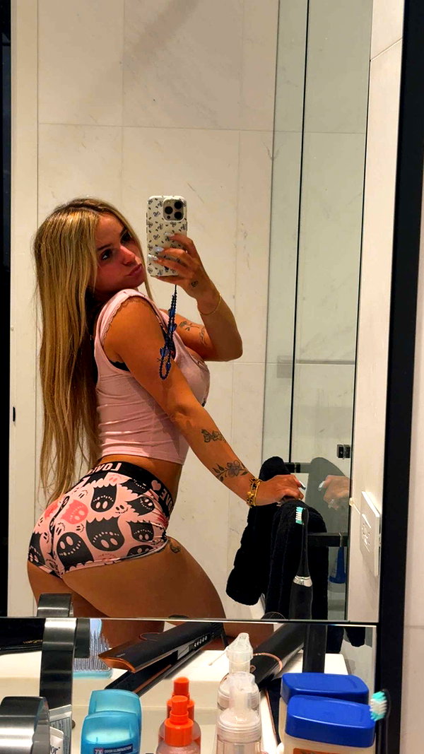 kaitlyn_krems snapchat image archive image