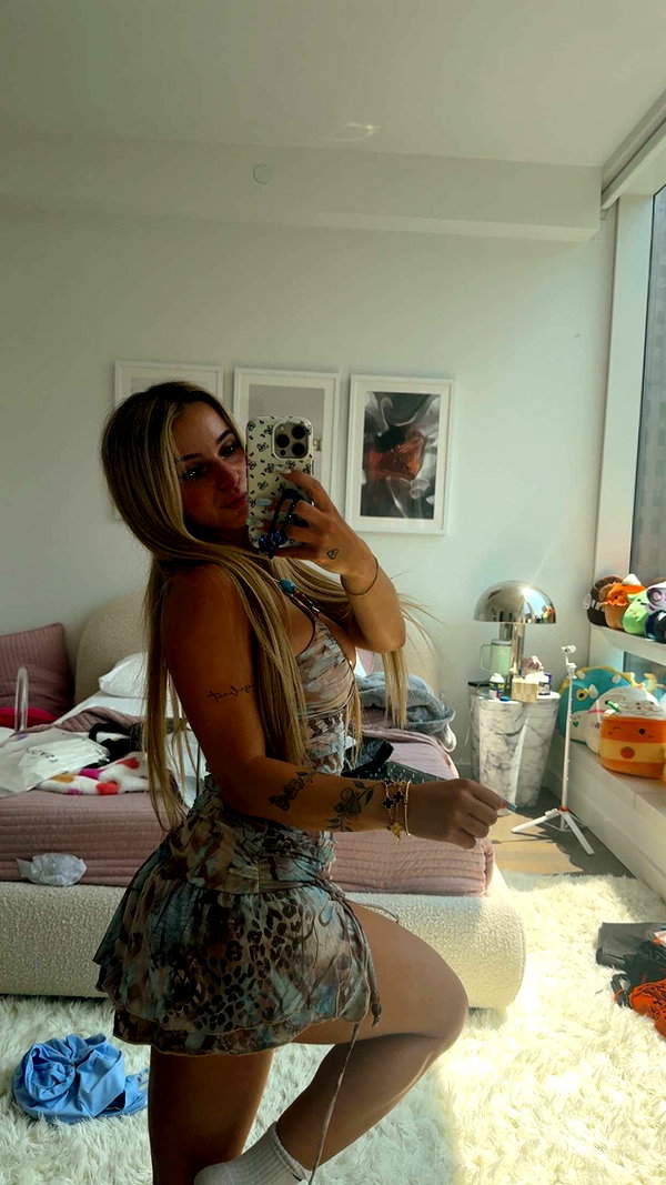 kaitlyn_krems snapchat image archive image