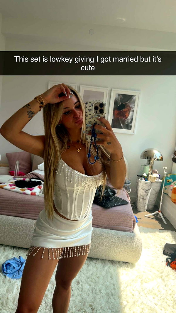 kaitlyn_krems snapchat image archive image
