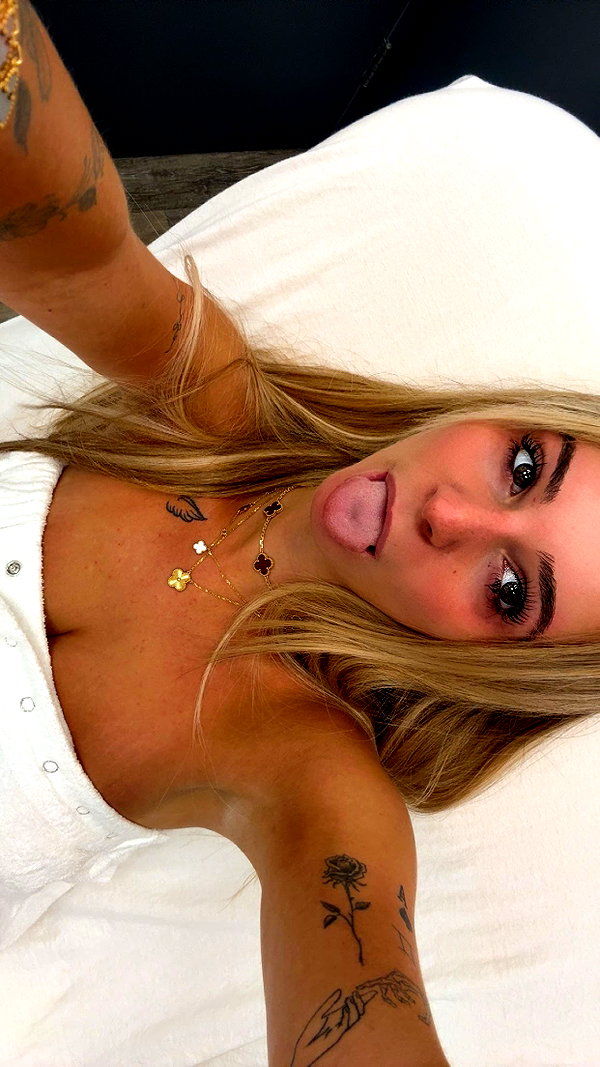 kaitlyn_krems snapchat image archive image