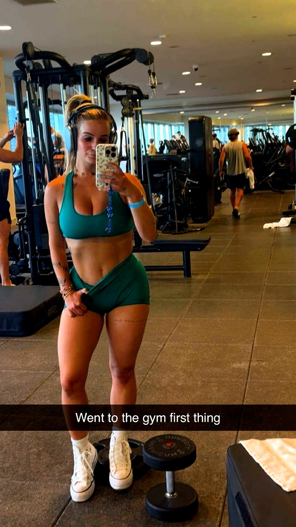 kaitlyn_krems snapchat image archive image