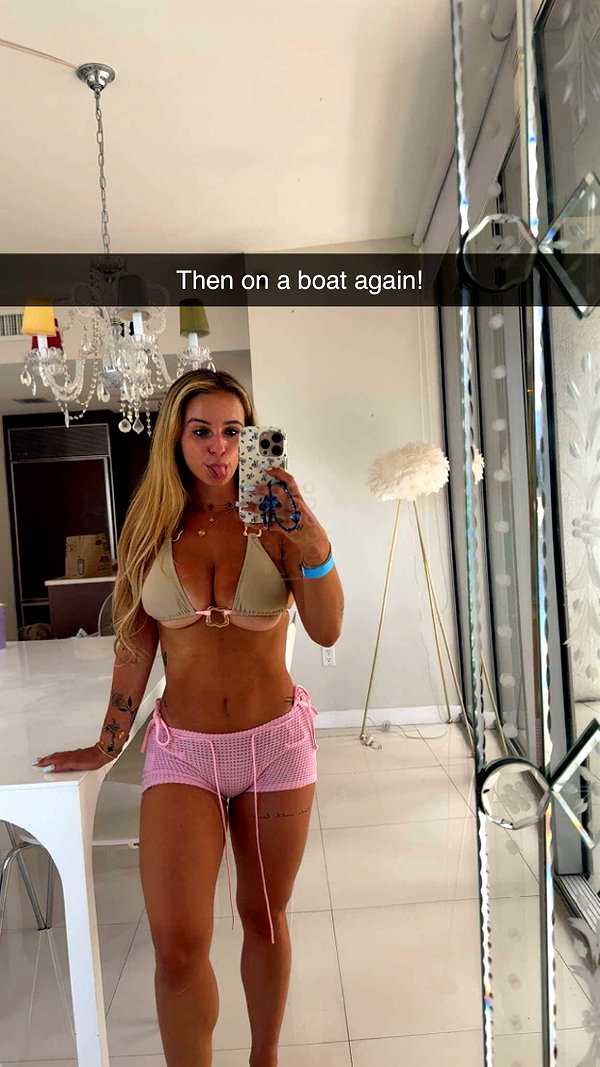 kaitlyn_krems snapchat image archive image