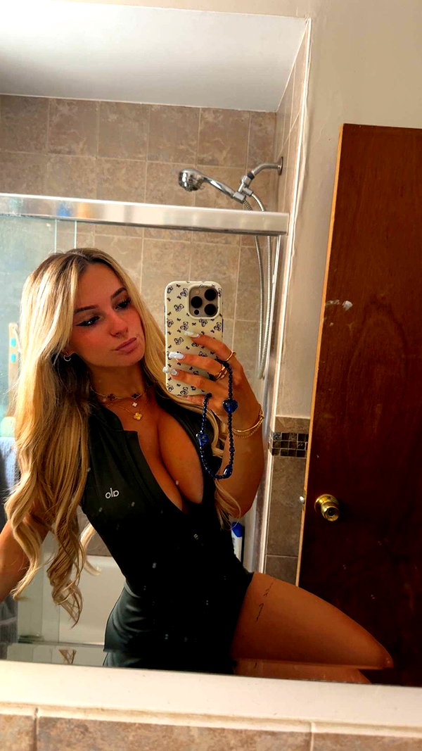 kaitlyn_krems snapchat image archive image