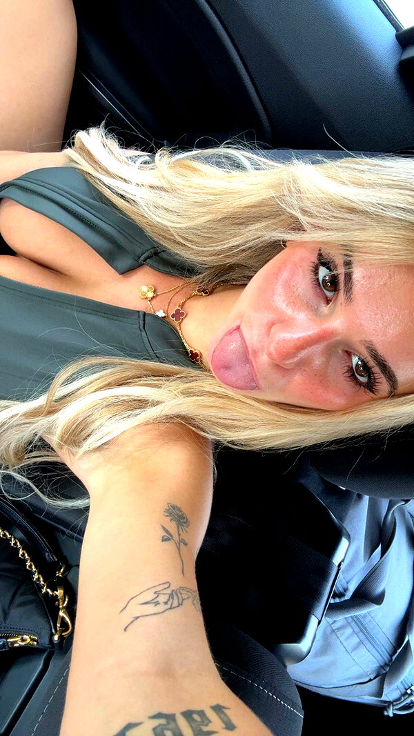 kaitlyn_krems snapchat image archive image