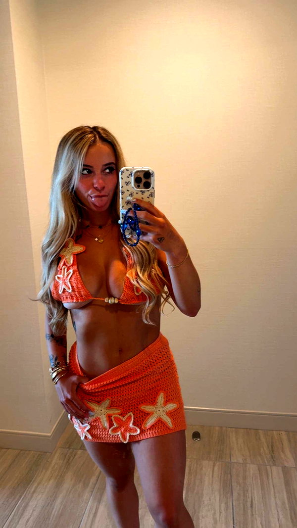 kaitlyn_krems snapchat image archive image