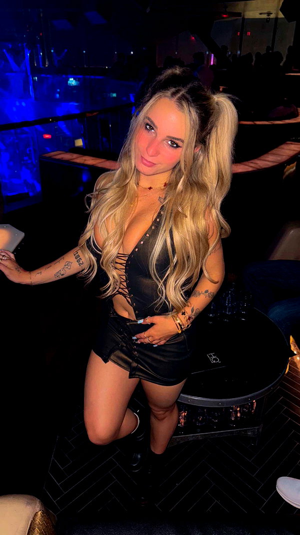 kaitlyn_krems snapchat image archive image