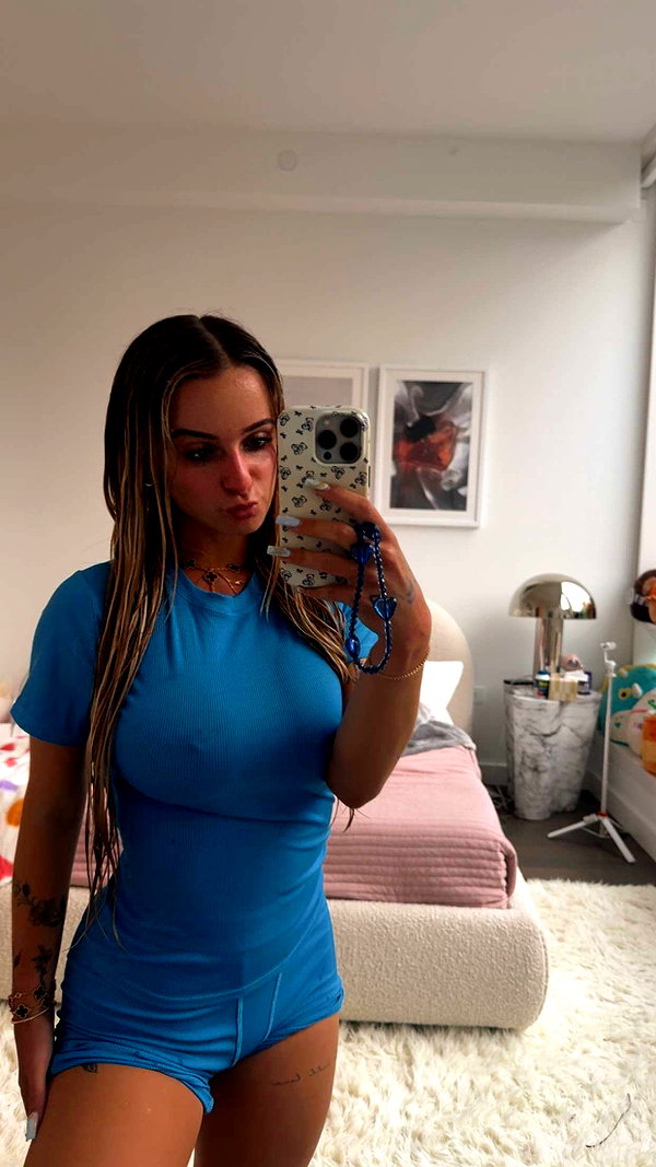 kaitlyn_krems snapchat image archive image