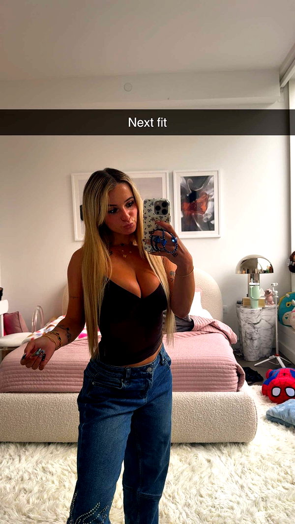 kaitlyn_krems snapchat image archive image