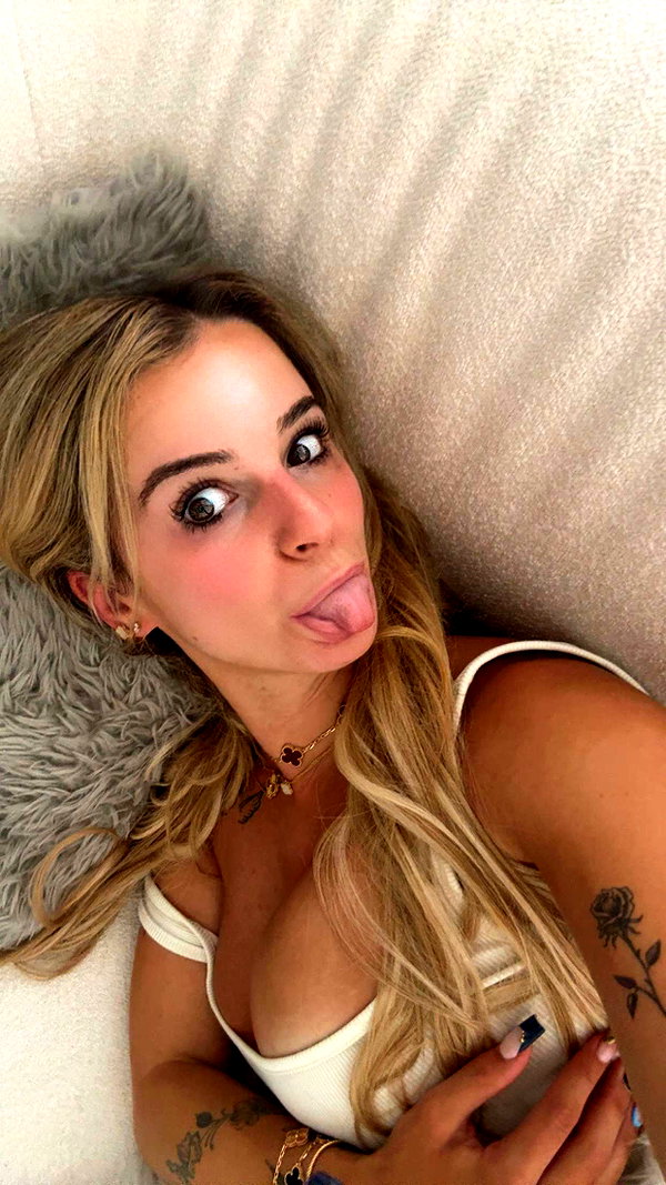 kaitlyn_krems snapchat image archive image